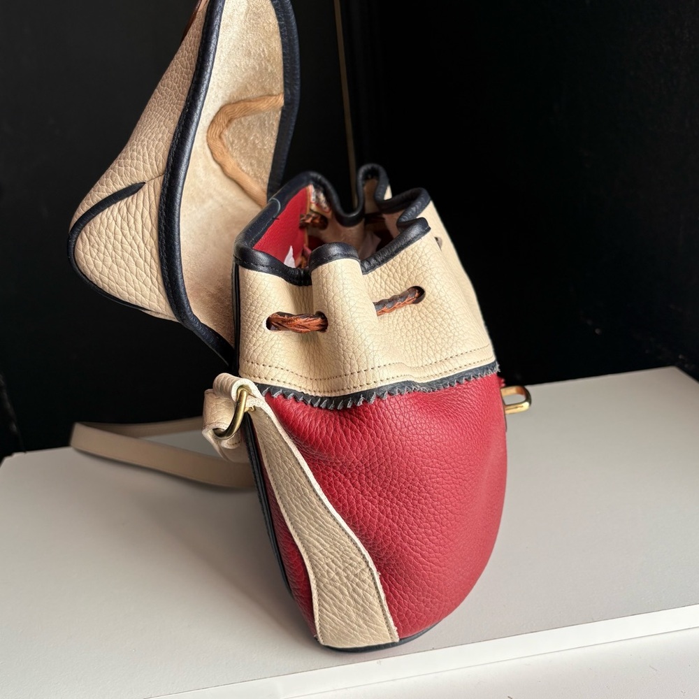 Dooney and Bourke awl leather Teton Drawstring Bag
Rouge Bone Navy - Picture 5 of 16